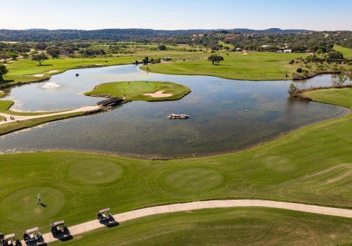 Golfing in Cedar Park, Texas: An Unforgettable Experience at Woodland Greens Golf Center